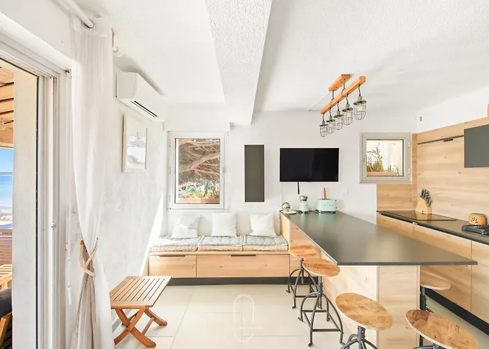 Bona T2 /pk/wifi Pieds Dans L'eau Hyères