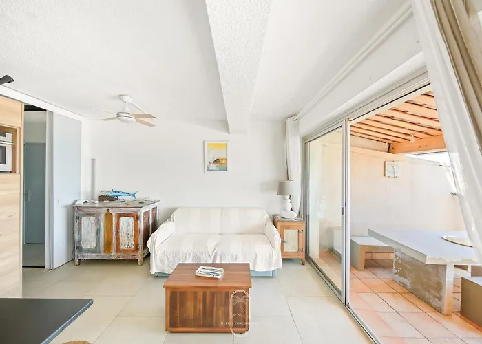 Bona T2 /pk/wifi Pieds Dans L'eau * Hyères