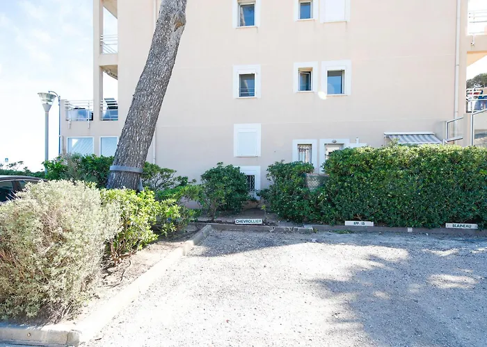 Bona T2 /pk/wifi Pieds Dans L'eau * Hyères