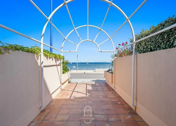 Bona 1 Lit Superposes Parking Wifi Pieds Dans L'eau By Hc Apartament